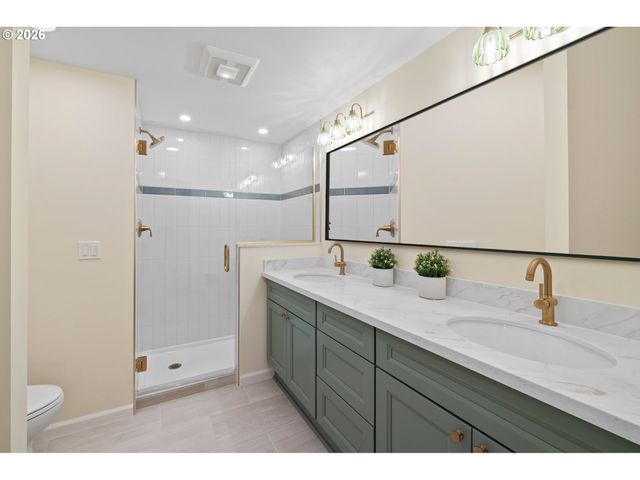 4575 Sw DOGWOOD Ln, Portland, OR 97225