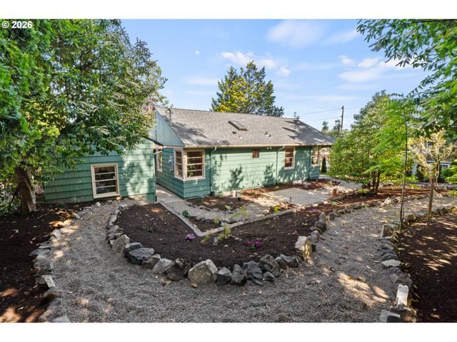 4575 Sw DOGWOOD Ln, Portland, OR 97225