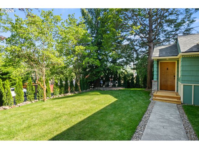 4575 Sw DOGWOOD Ln, Portland, OR 97225