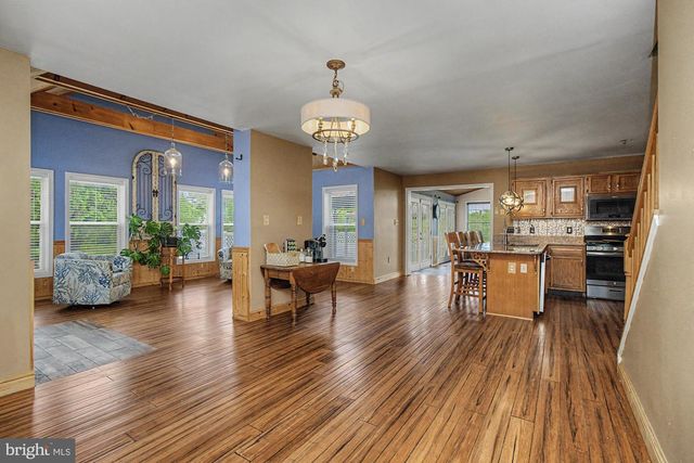 19702 MIDDLETOWN RD, Freeland, MD 21053