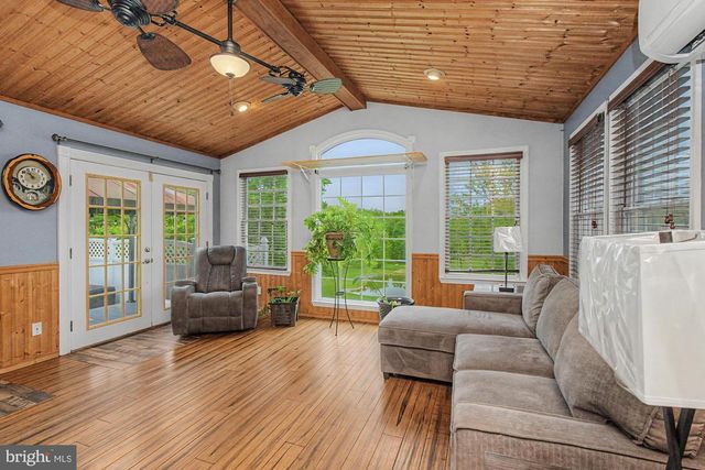 19702 MIDDLETOWN RD, Freeland, MD 21053