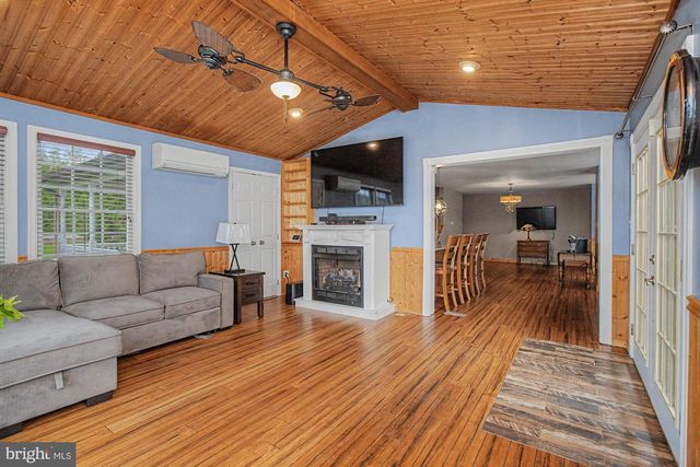 19702 MIDDLETOWN RD, Freeland, MD 21053