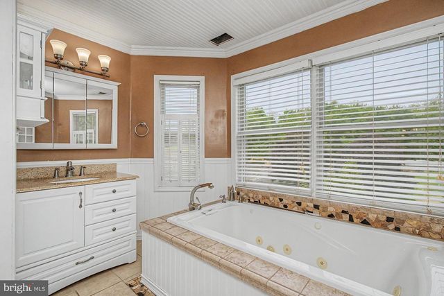 19702 MIDDLETOWN RD, Freeland, MD 21053