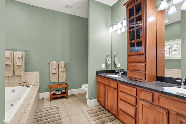 1808 N Sawmill Lane, Muncie, IN 47304