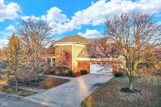 1808 N Sawmill Lane, Muncie, IN 47304