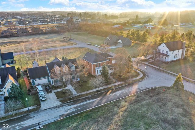 1808 N Sawmill Lane, Muncie, IN 47304