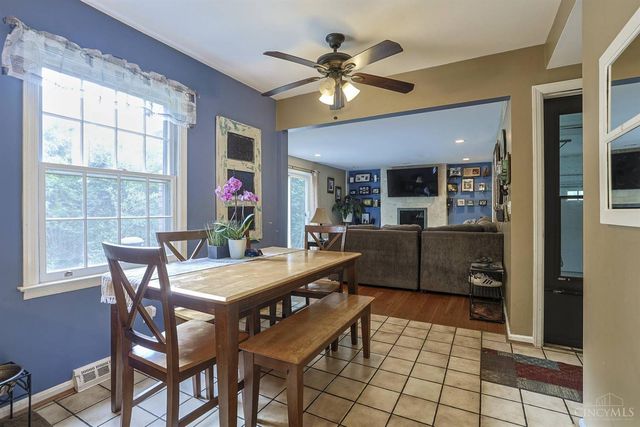328 Circlewood Lane, Wyoming, OH 45215