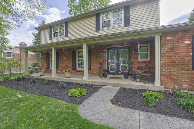328 Circlewood Lane, Wyoming, OH 45215