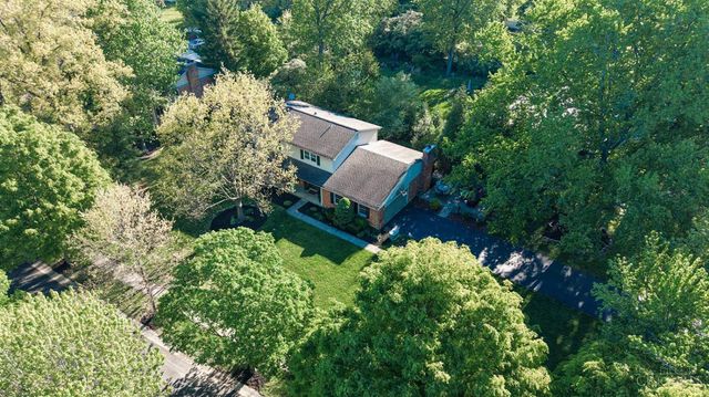 328 Circlewood Lane, Wyoming, OH 45215