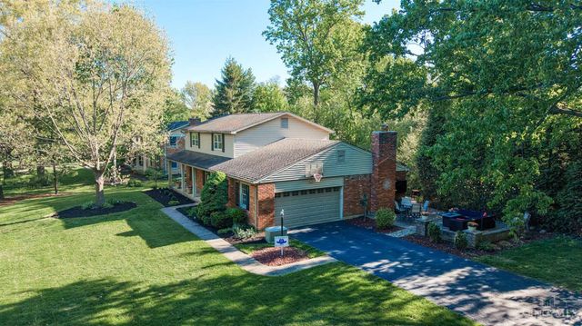 328 Circlewood Lane, Wyoming, OH 45215