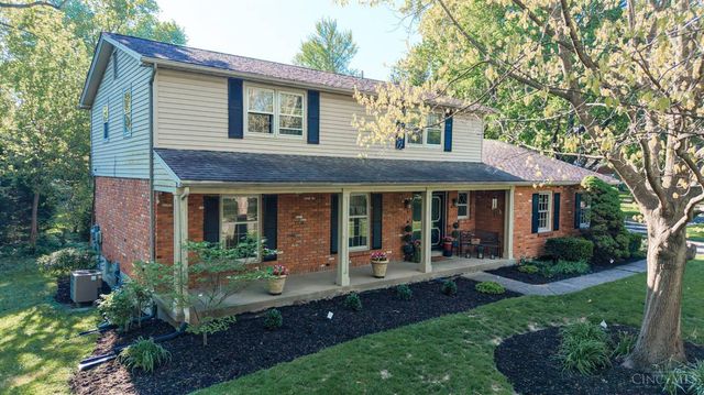 328 Circlewood Lane, Wyoming, OH 45215