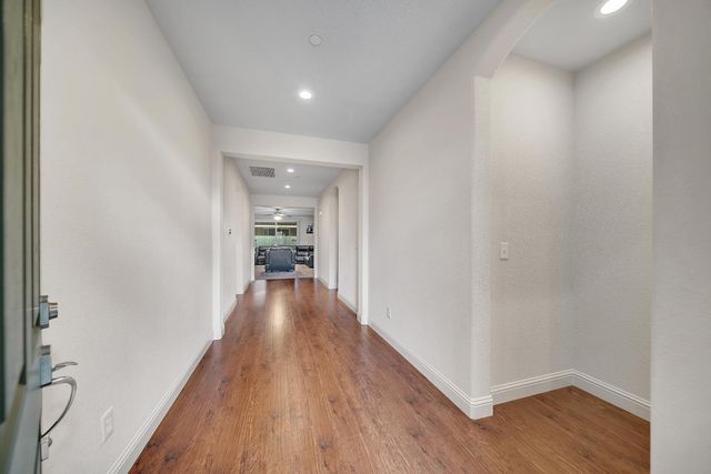 1910 Southport Ave, Livingston, CA 95334