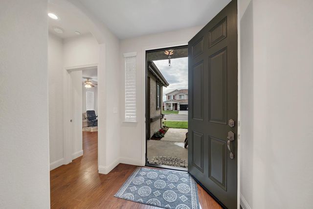 1910 Southport Ave, Livingston, CA 95334