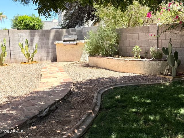 8877 W MORNINGSIDE Drive, Peoria, AZ 85382