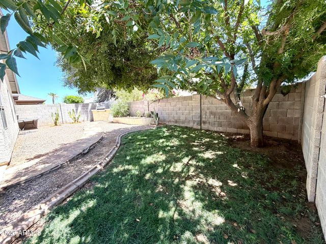 8877 W MORNINGSIDE Drive, Peoria, AZ 85382