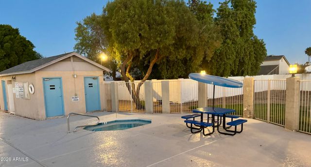 8877 W MORNINGSIDE Drive, Peoria, AZ 85382