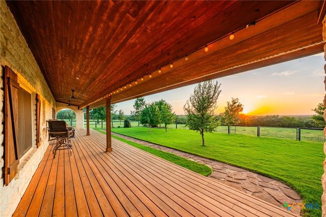 2055 County Road 284, Liberty Hill, TX 78642