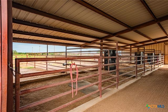 2055 County Road 284, Liberty Hill, TX 78642