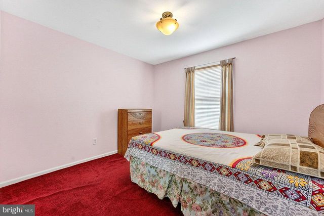 8 FOUNTAYNE LN, Lawrence Township, NJ 08648