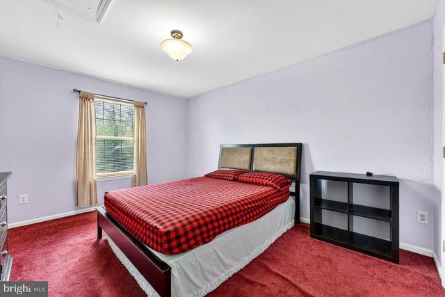 8 FOUNTAYNE LN, Lawrence Township, NJ 08648