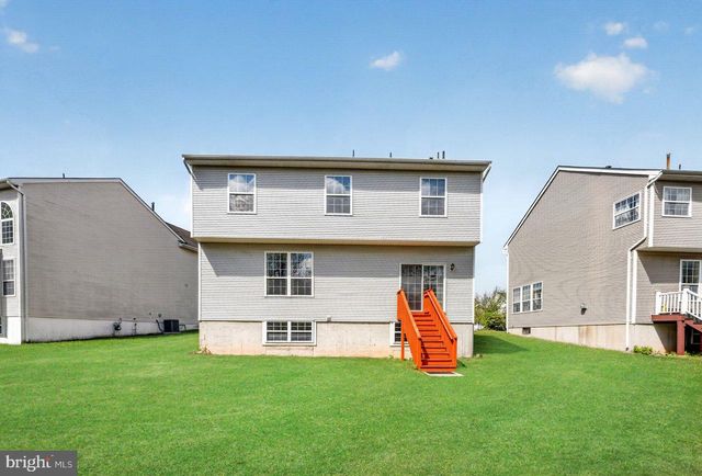 8 FOUNTAYNE LN, Lawrence Township, NJ 08648