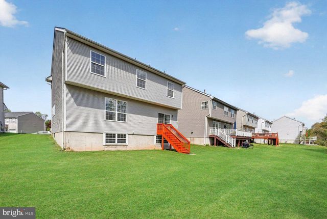 8 FOUNTAYNE LN, Lawrence Township, NJ 08648