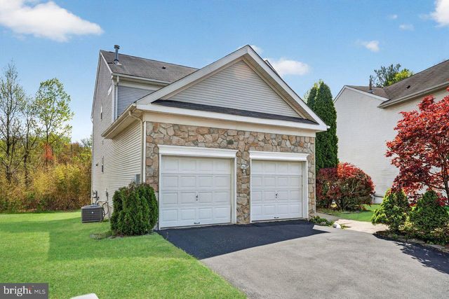 8 FOUNTAYNE LN, Lawrence Township, NJ 08648