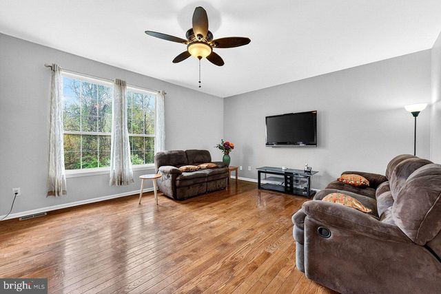 8 FOUNTAYNE LN, Lawrence Township, NJ 08648