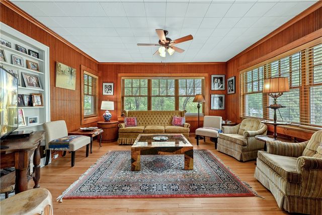 402 W Ila Street, Fayetteville, AR 72701