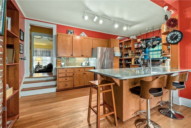 402 W Ila Street, Fayetteville, AR 72701