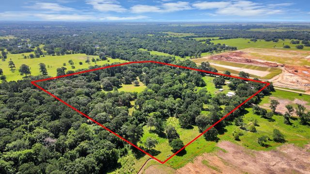 28222 Margerstadt Road, Waller, TX 77484