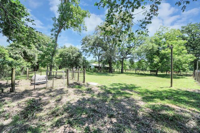28222 Margerstadt Road, Waller, TX 77484