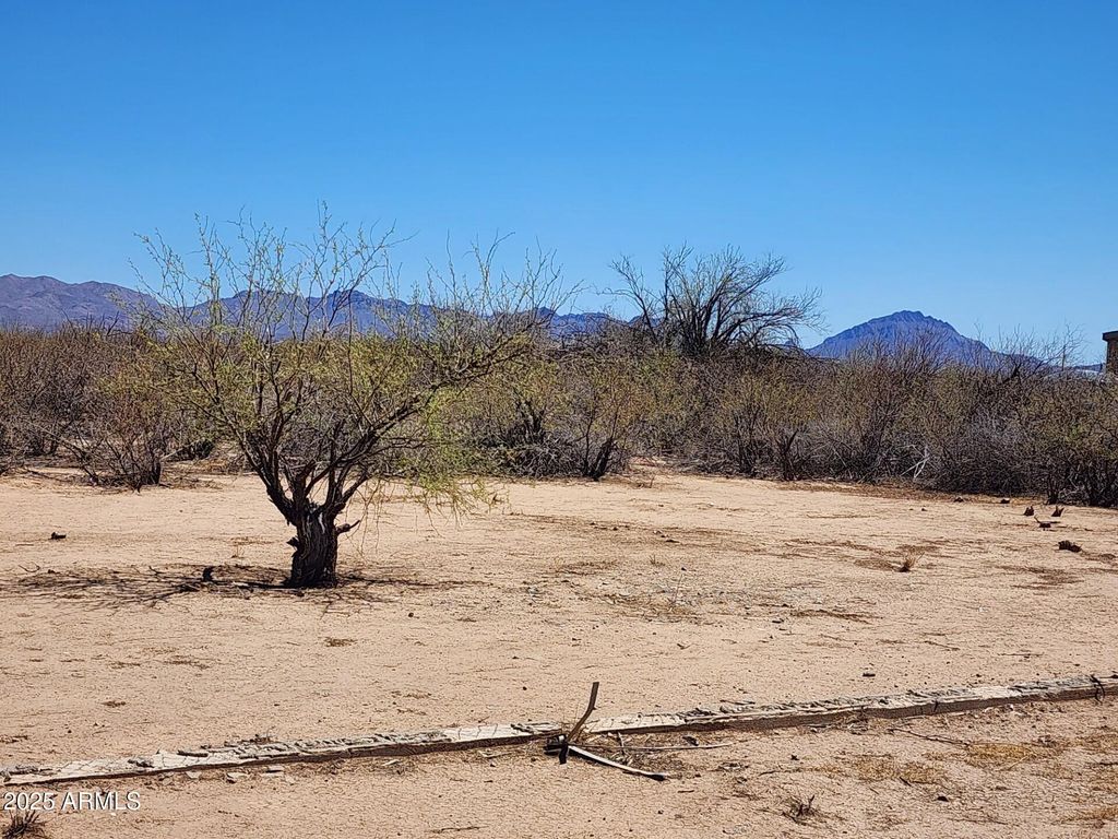 Image 14 of property listing at 13122 W DUSTY FLAT Place -, Tucson, AZ 85735