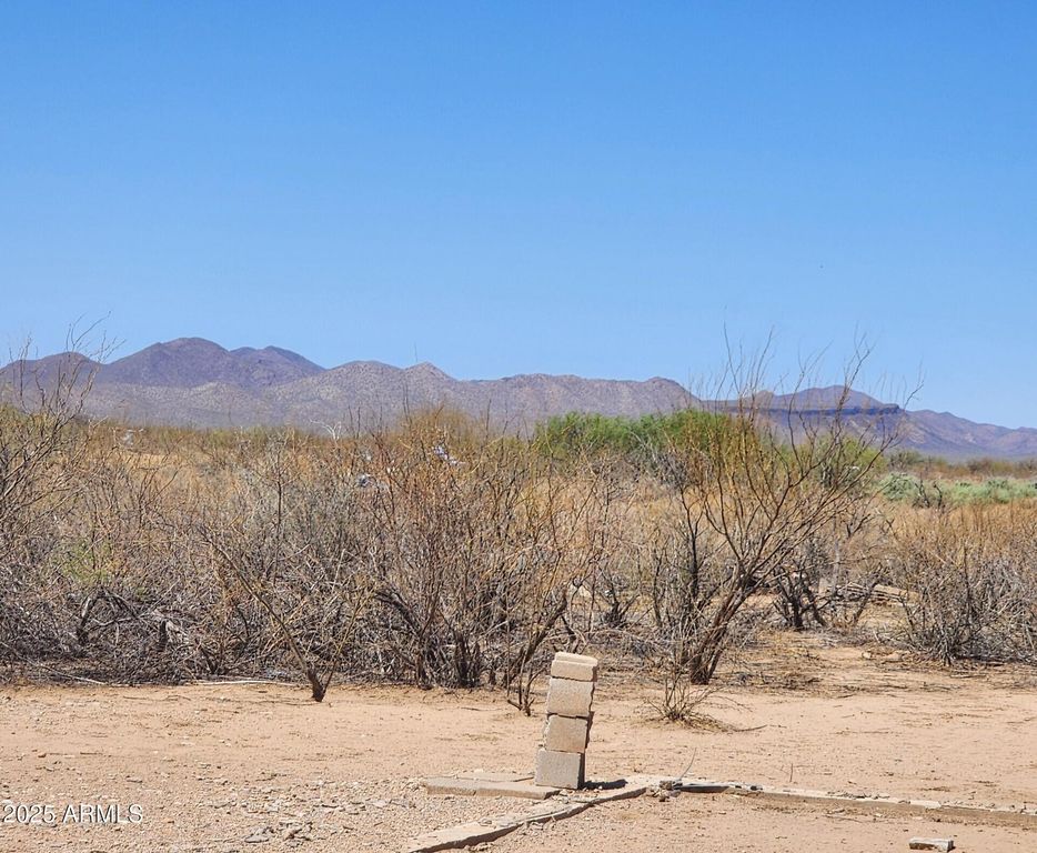 Image 19 of property listing at 13122 W DUSTY FLAT Place -, Tucson, AZ 85735