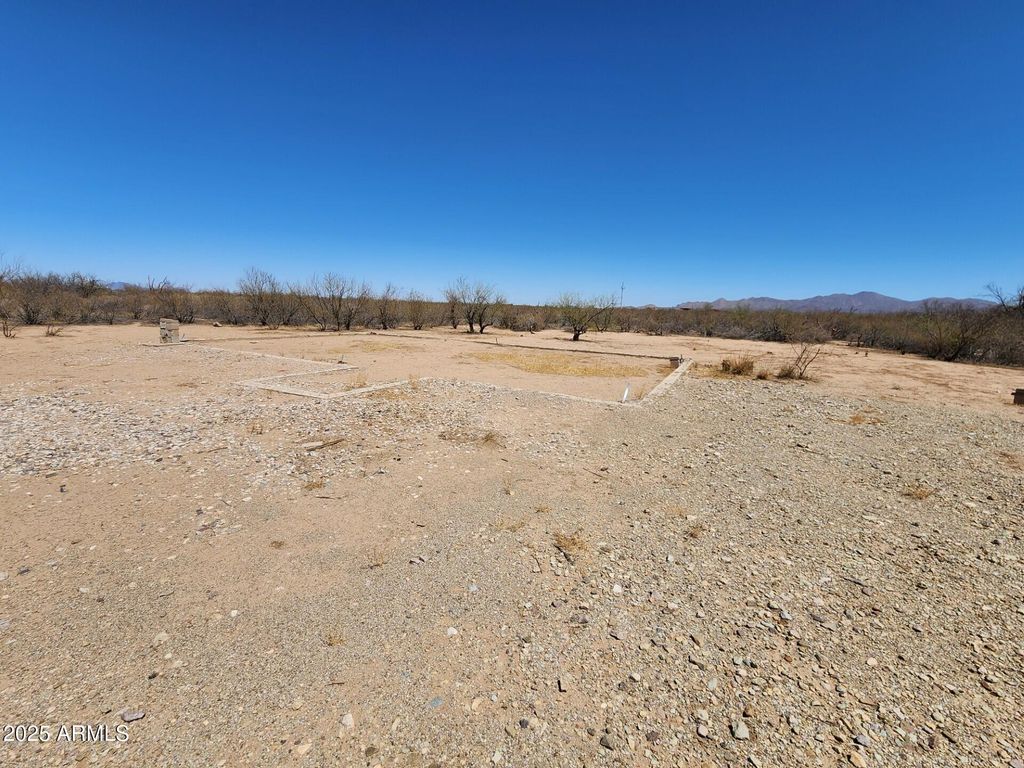 Image 20 of property listing at 13122 W DUSTY FLAT Place -, Tucson, AZ 85735