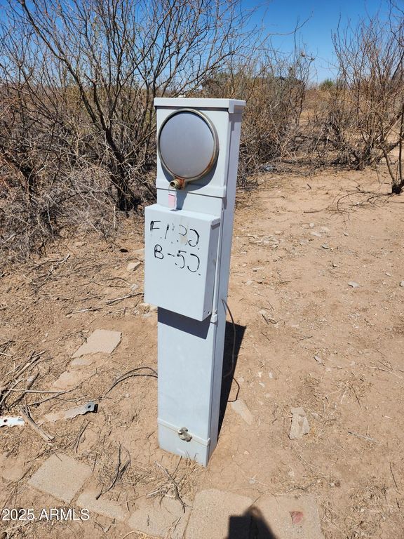 Image 6 of property listing at 13122 W DUSTY FLAT Place -, Tucson, AZ 85735
