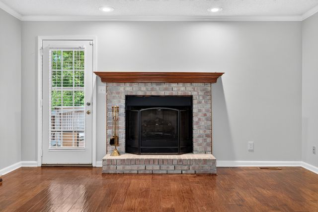 1307 Barbara Dr, Clarksville, TN 37043