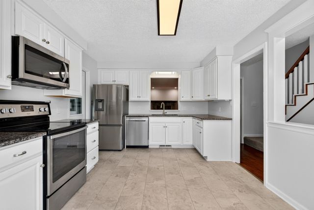 1307 Barbara Dr, Clarksville, TN 37043