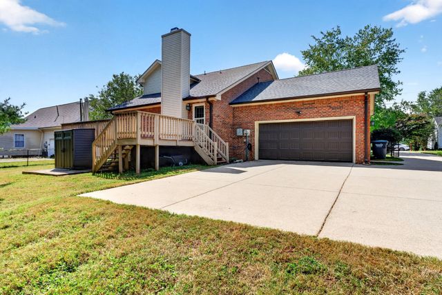 1307 Barbara Dr, Clarksville, TN 37043