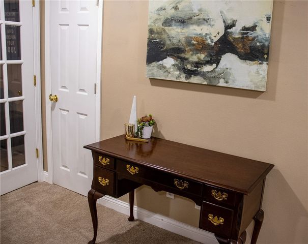 14898 Dutchmans Drive, Rogers, AR 72756