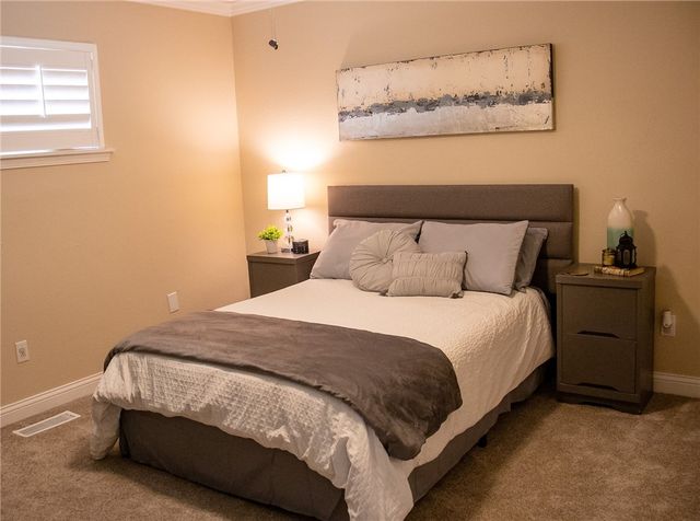 14898 Dutchmans Drive, Rogers, AR 72756