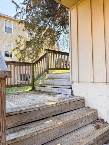 14898 Dutchmans Drive, Rogers, AR 72756