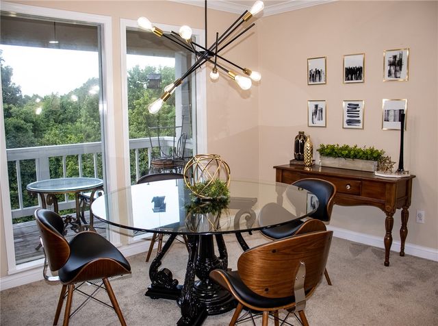 14898 Dutchmans Drive, Rogers, AR 72756