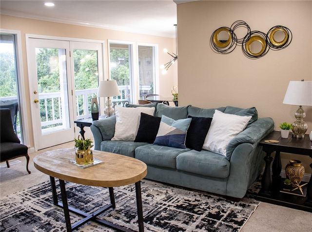 14898 Dutchmans Drive, Rogers, AR 72756