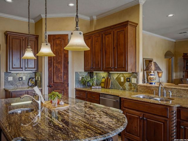 14950 Iron Horse Way, Helotes, TX 78023