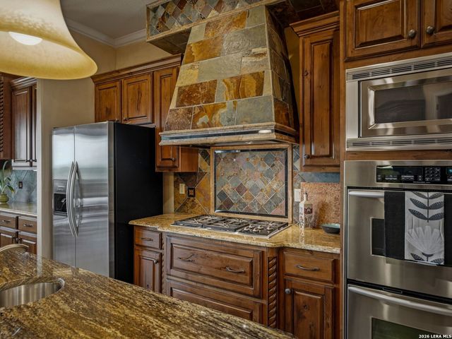14950 Iron Horse Way, Helotes, TX 78023