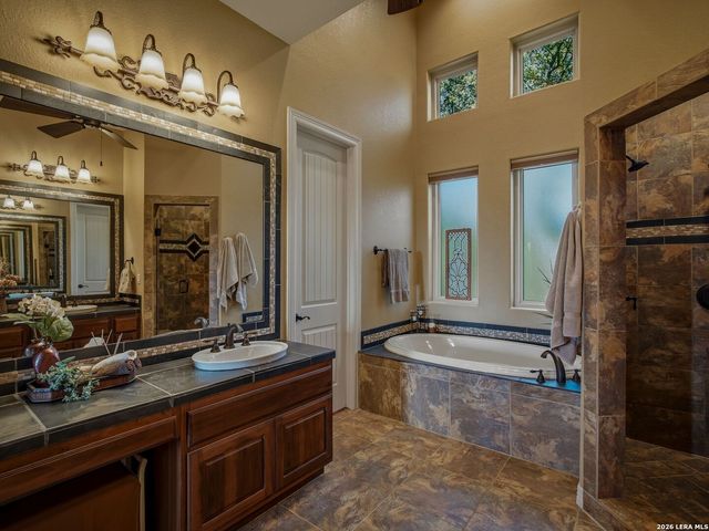 14950 Iron Horse Way, Helotes, TX 78023
