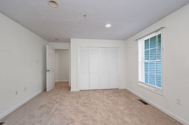 4 Georgetowne 4, Nashua, NH 03062