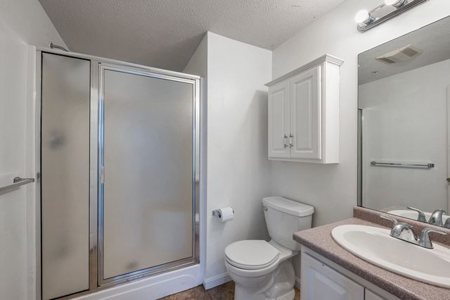 4 Georgetowne 4, Nashua, NH 03062
