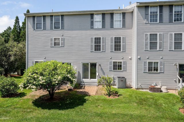 4 Georgetowne 4, Nashua, NH 03062